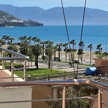 Me Qera Lungomare Dejvid By The Sea Apartment