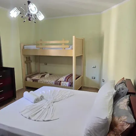 Apartment Me Qera Lungomare Dejvid By The Sea *